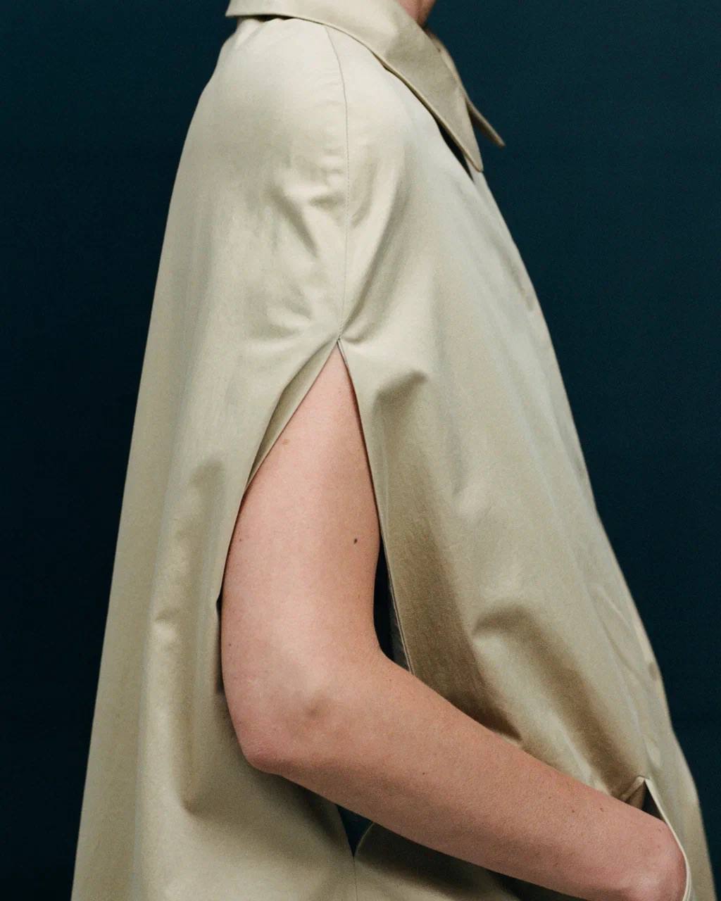 Constancia cotton cape